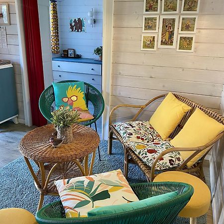 Le Cabanon De Chessy Bed & Breakfast Bagian luar foto