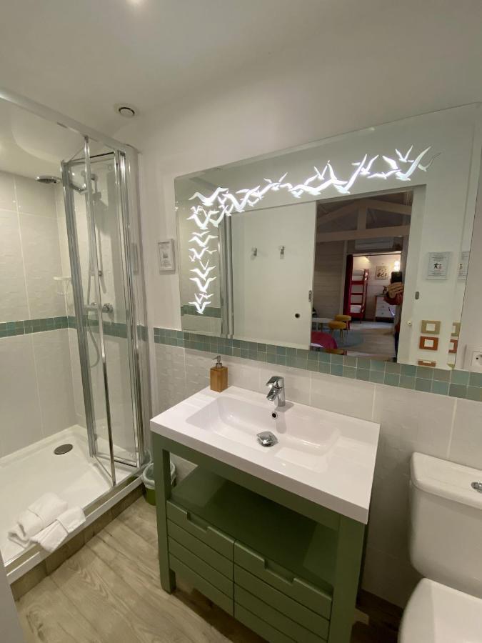 Le Cabanon De Chessy Bed & Breakfast Bagian luar foto