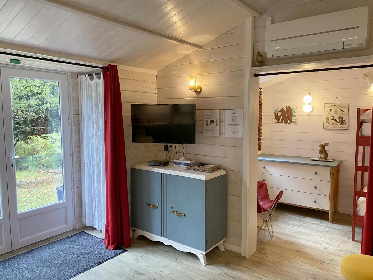 Le Cabanon De Chessy Bed & Breakfast Bagian luar foto