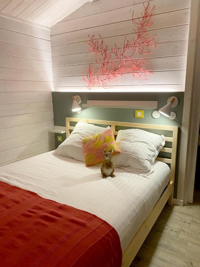 Le Cabanon De Chessy Bed & Breakfast Bagian luar foto